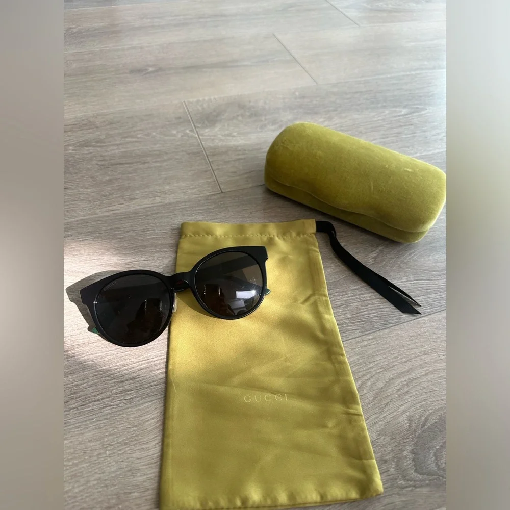 Gucci Round-frame Sunglasses - Picture 5 of 7